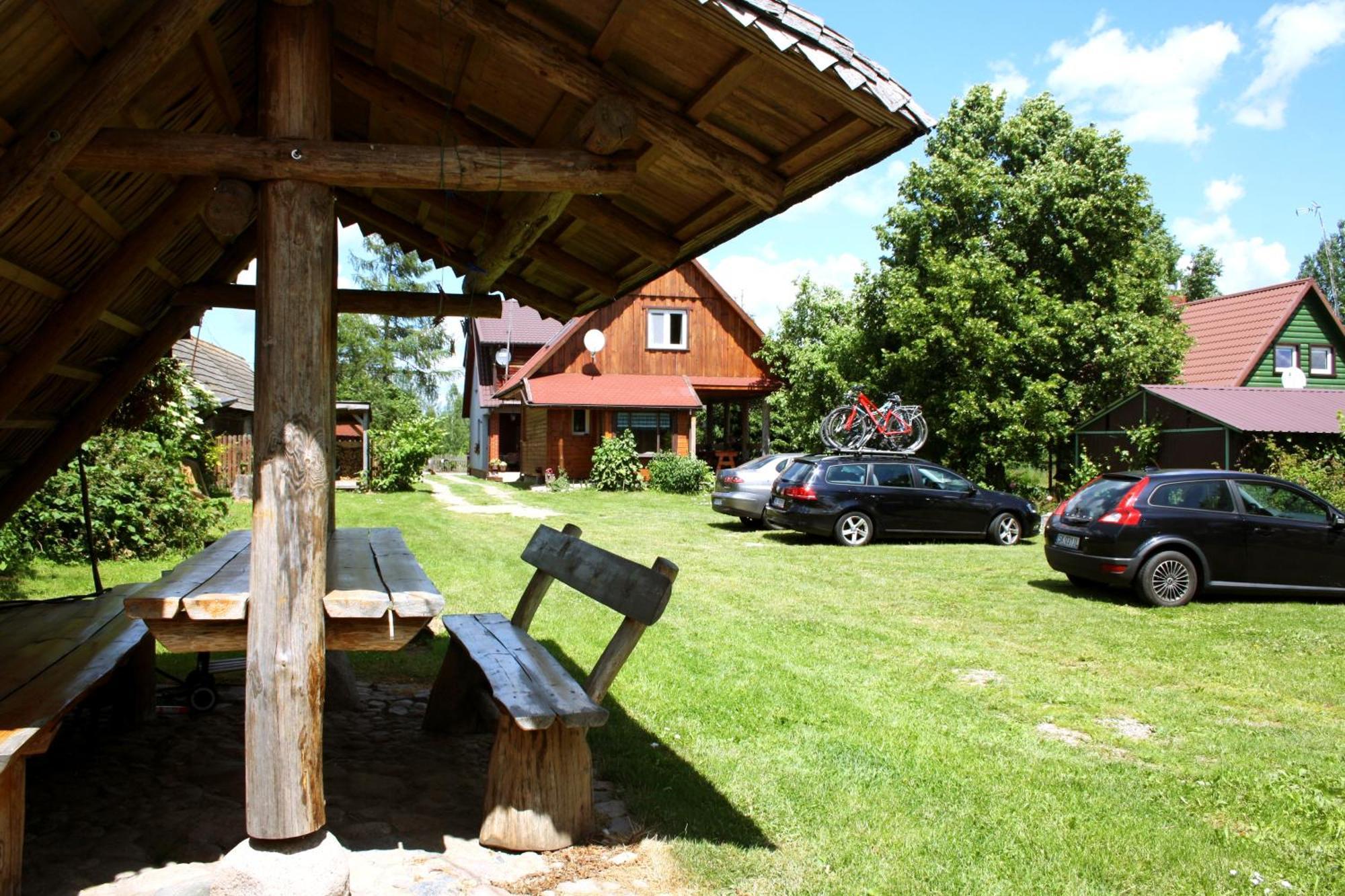 Pod Modrzewiem Pogorzelce Bagian luar foto
