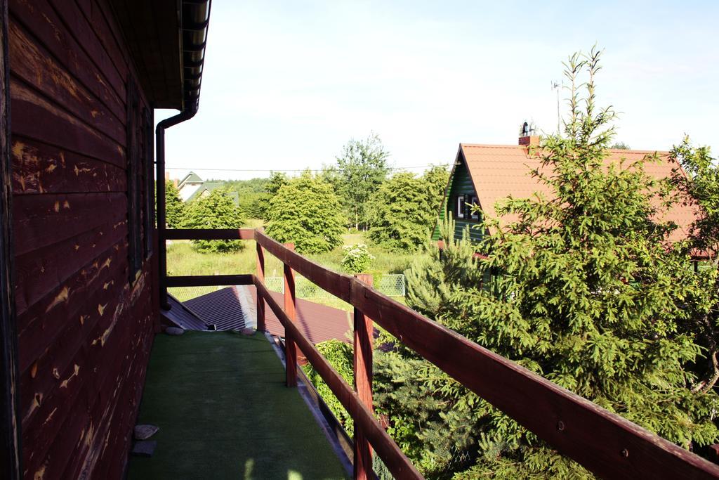 Pod Modrzewiem Pogorzelce Bagian luar foto